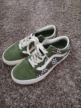 Van's shoes Men's 4.5 Women's 6